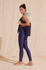legging-yoga-marinho-lecco-yogini-0066460058-lateral