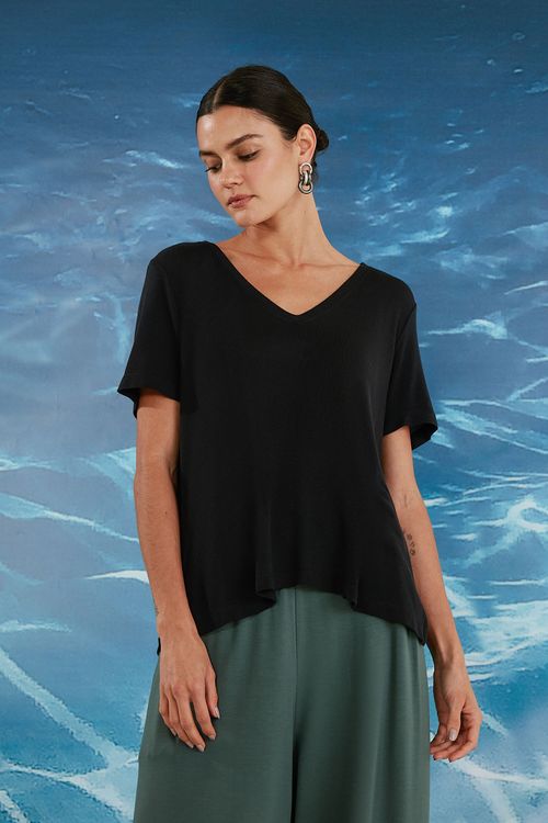 Blusa Decote V Preta Modal Catherine