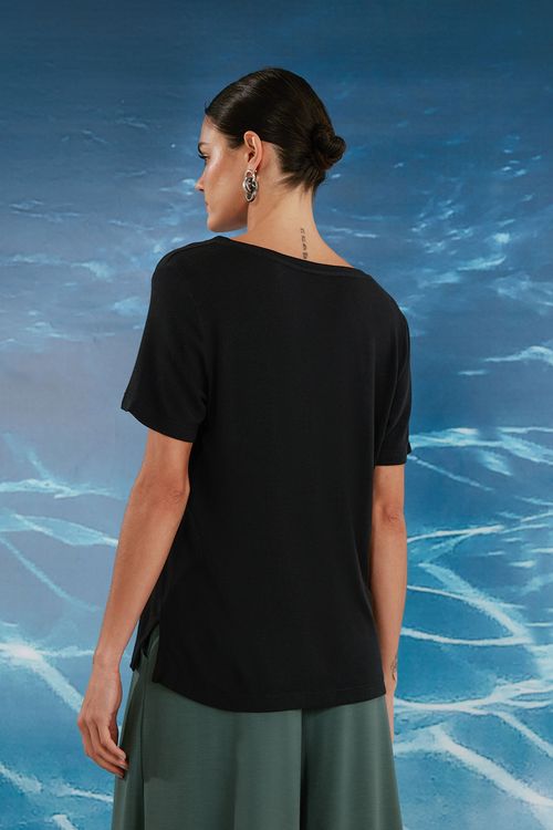 Blusa Decote V Preta Modal Catherine