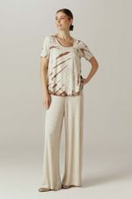 blusa-tie-dye-daya-yogini-0082140009-movimento