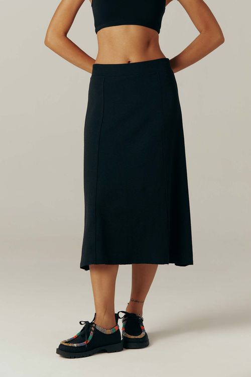 Saia Evasê Midi Preta Betina