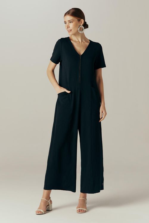 Macacão Pantacourt Preto Betina