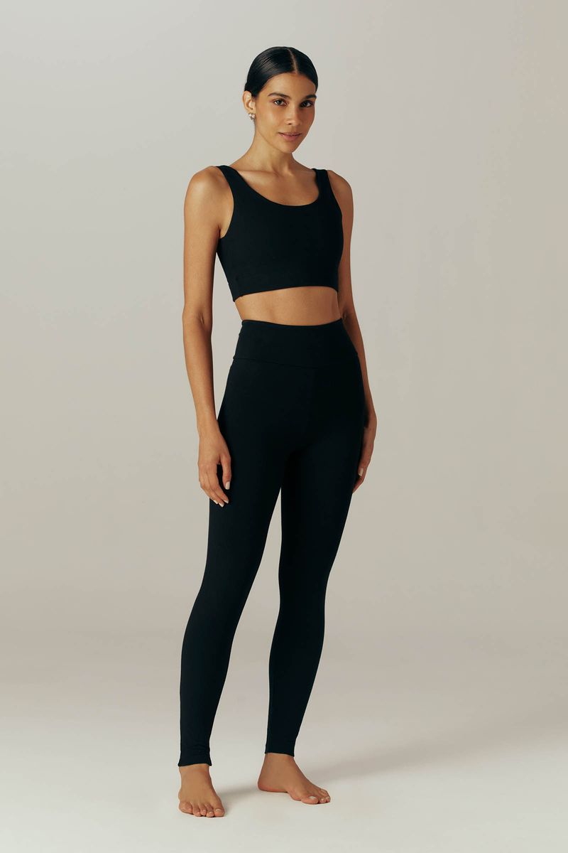 top--gandhi-yogini-0082090007-movimento