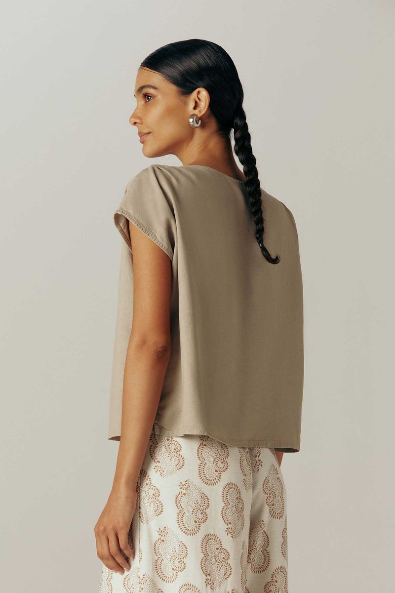 blusa-amanda-yogini-0082030201-costas