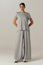 blusa-alba-II-yogini-0082900062-movimento