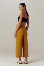 calca-ipe-yogini-0082880239-movimento