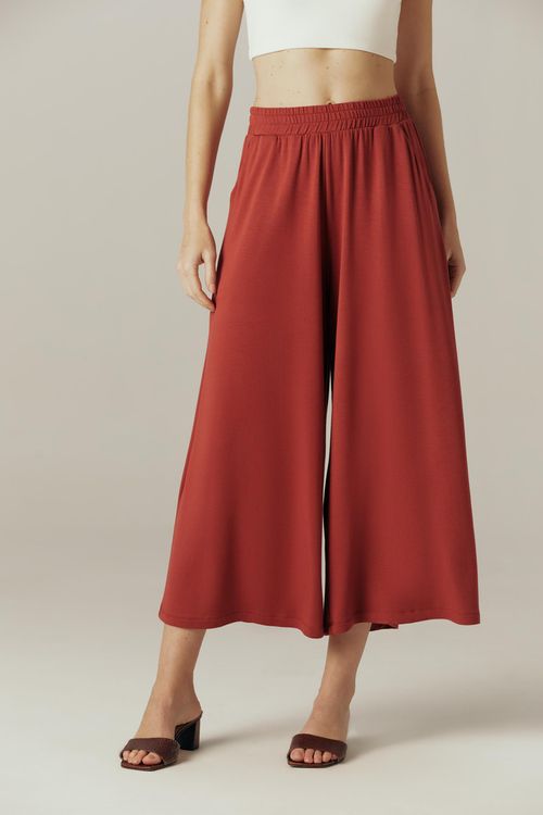 Calça Pantacourt Merlot Bambu
