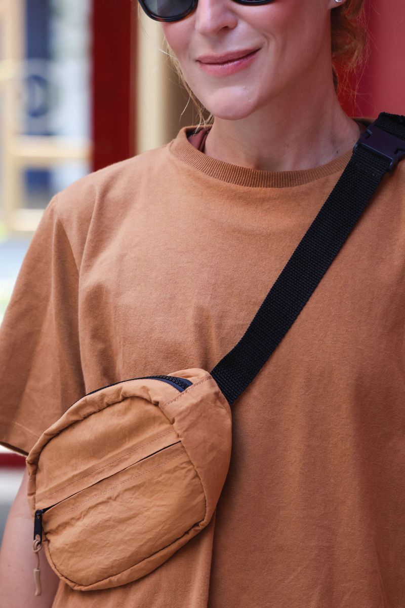 pochete-renata-yogini-0085560302-costas