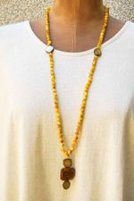 japamala-olhotigre-caramelo-yogini-0085410302-costas