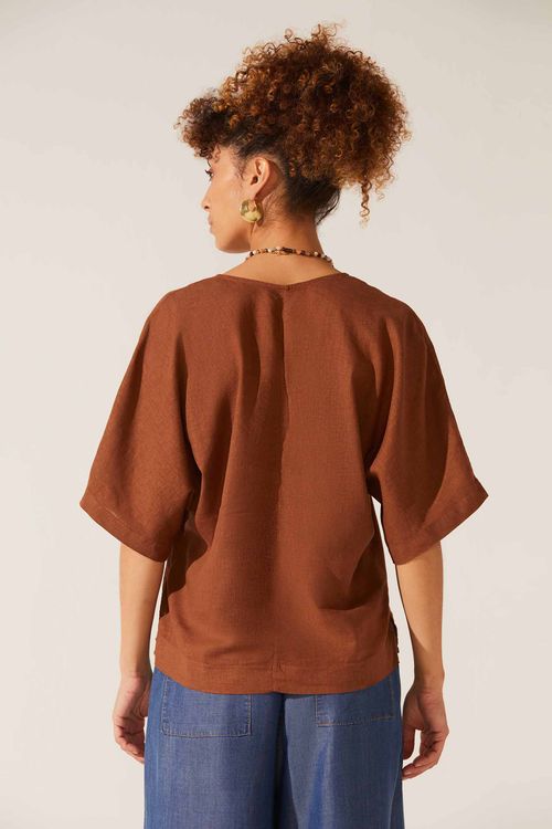 Blusa Decote V Dye Camelo Linho Francis