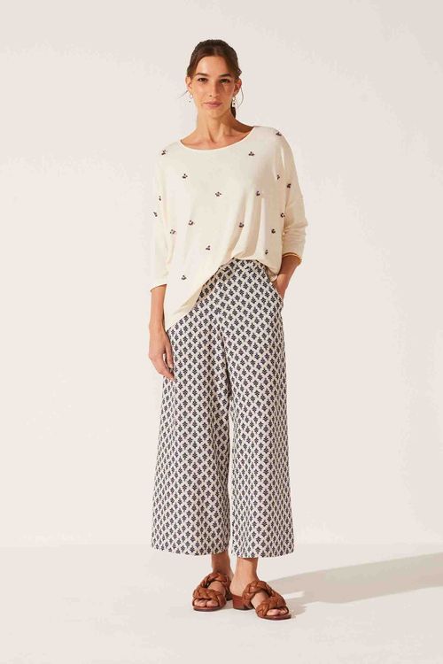 Calça Pantacourt Estampada Com Linho Daru