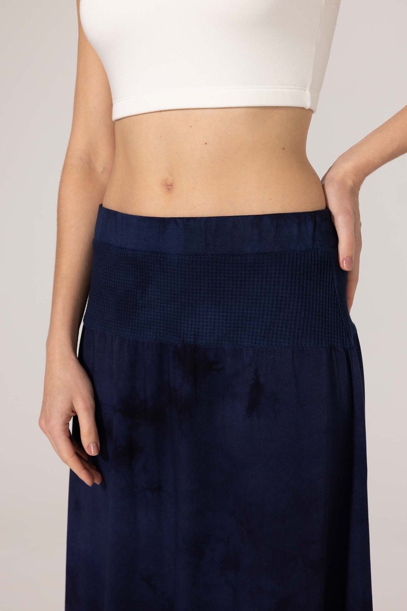 saia-gabriela-yogini-0084780058-detalhe-cintura