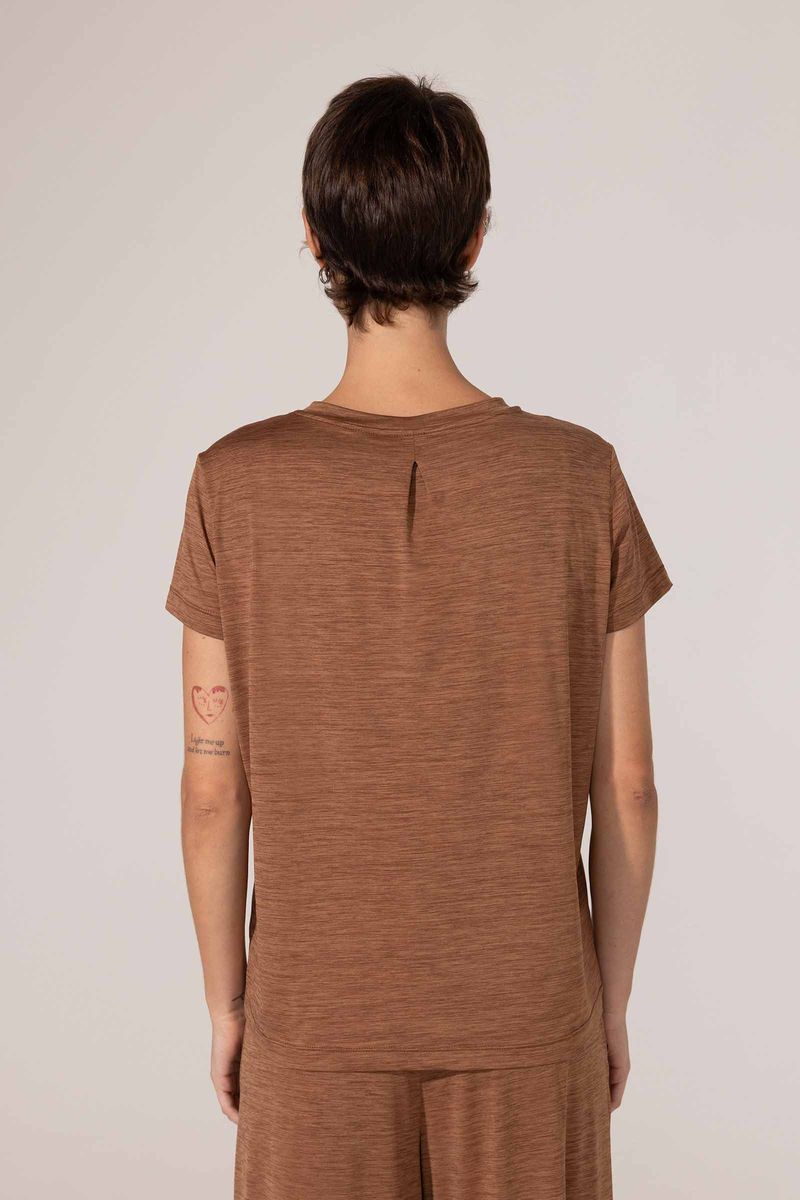 blusa-alba-II-yogini-0085090224-costas