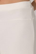 calca-vania-yogini-0084462204-detalhe-canelado