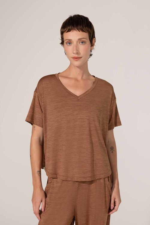 Blusa Fitness Decote V Marrom Claro Alba