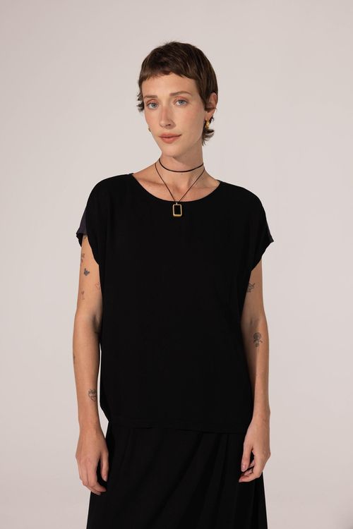 Blusa Preta Sílvia