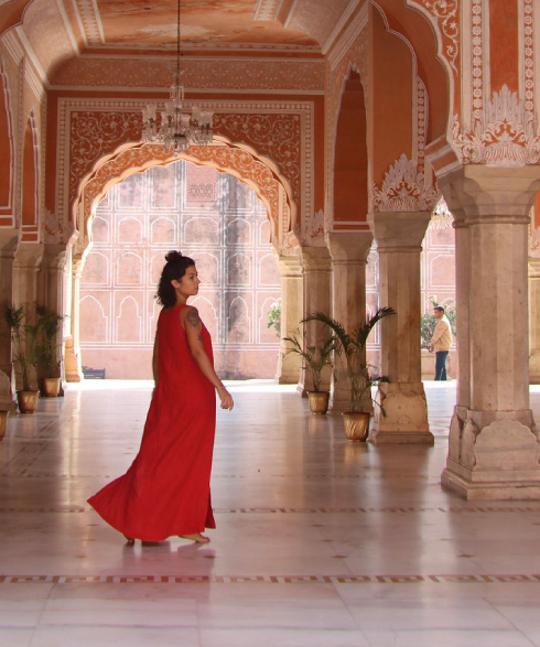 Vestidos e macacões